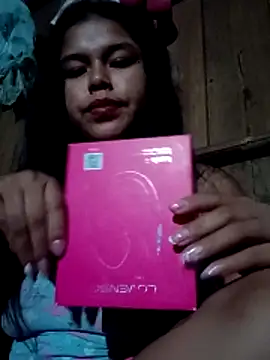 flor salvaje  online show from December 20, 2025, 2:51 am