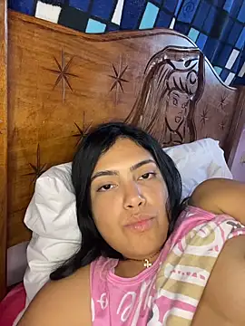 Snapshot of _Laurentt_ chatting on March 10, 2026, 9:53 pm Laurentt online show from March 10, 2026, 9:53 pm