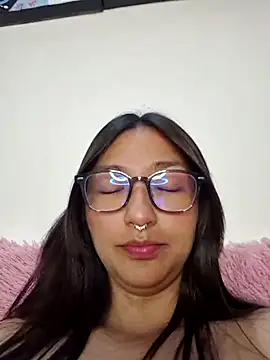 SabrinaLu  online show from December 17, 2025, 12:27 am