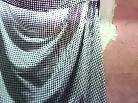 Snapshot of angela_rose20 chatting on April 2, 2026, 1:03 am angela rose20 online show from April 2, 2026, 1:03 am