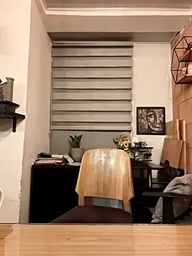Snapshot of Magenta_Moon chatting on May 16, 2026, 11:25 pm Magenta Moon online show from May 16, 2026, 11:25 pm