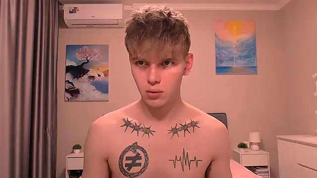 Snapshot of Fredd_Xanders chatting on December 14, 2025, 6:56 pm Fredd Xanders online show from December 14, 2025, 6:56 pm