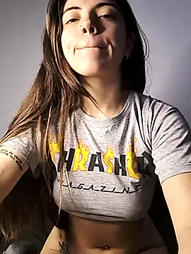 Ceciihot online show from April 13, 2026, 3:01 am