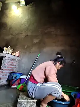 Snapshot of mon-monk chatting on February 5, 2026, 2:27 am mon-monk online show from February 5, 2026, 2:27 am