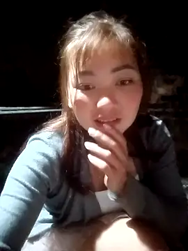 dona77 online show from December 16, 2025, 9:42 pm