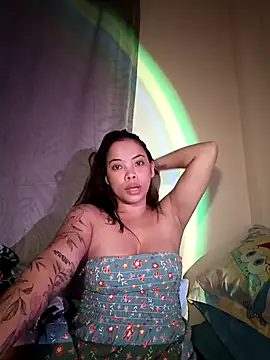 Cinpussie89 online show from May 6, 2026, 1:16 pm