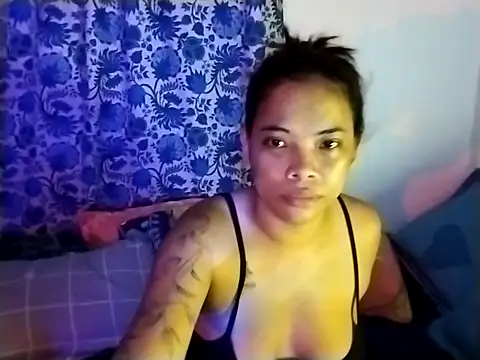 Cinpussie89 online show from July 16, 2026, 4:35 pm
