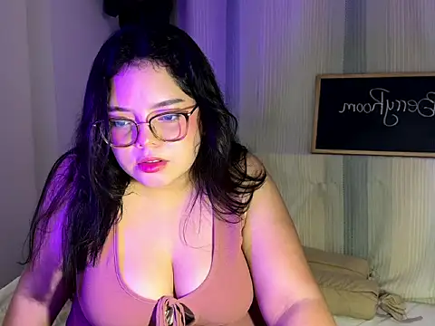 Tina Blue online show from December 16, 2025, 4:50 am