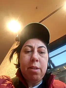 Akrepleyla38 online show from February 4, 2026, 2:23 pm