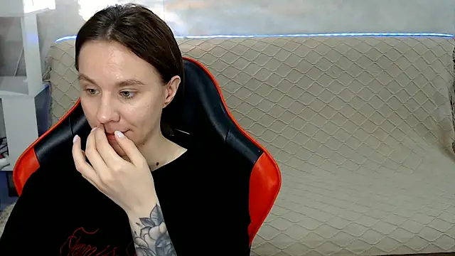 MiaBun1 online show from January 17, 2026, 3:00 am