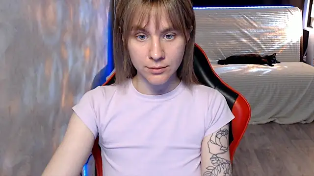 MiaBun1 online show from May 19, 2026, 1:50 pm