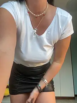 CherryCherry03 online show from May 23, 2026, 8:51 am