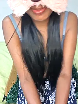 BadAhkm online show from December 18, 2025, 4:51 am