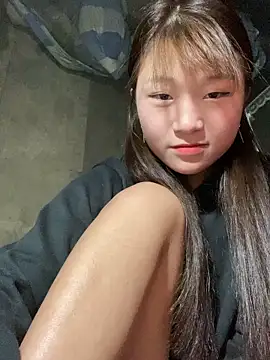 hinata-xx online show from February 2, 2026, 5:50 am