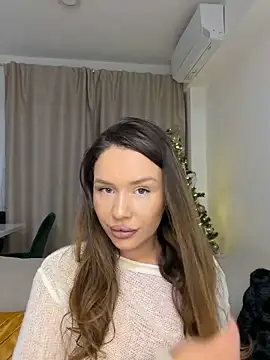 MayaLexy online show from December 19, 2025, 7:43 pm