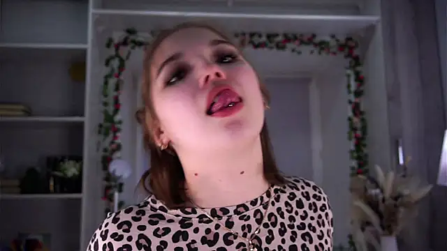 SolBurri online show from December 14, 2025, 2:50 am