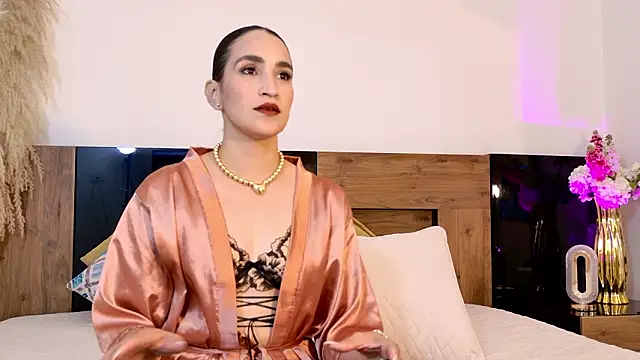 LucyHanks online show from March 10, 2026, 11:37 am