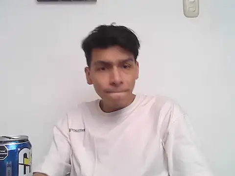 Patrick3 5556 online show from December 16, 2025, 8:36 pm