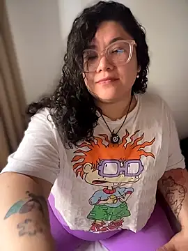 Snapshot of VanesssaMilf_ chatting on March 20, 2026, 12:43 pm VanesssaMilf online show from March 20, 2026, 12:43 pm