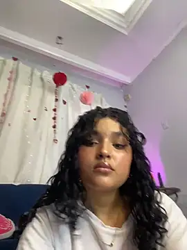 Snapshot of ladulcemary_ chatting on February 19, 2026, 2:35 pm ladulcemary online show from February 19, 2026, 2:35 pm