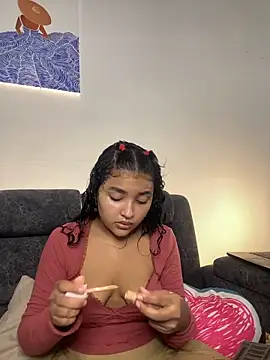 Snapshot of ladulcemary_ chatting on February 21, 2026, 3:13 pm ladulcemary online show from February 21, 2026, 3:13 pm