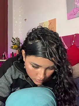 Snapshot of ladulcemary_ chatting on February 22, 2026, 4:05 pm ladulcemary online show from February 22, 2026, 4:05 pm