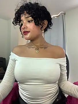 Snapshot of ladulcemary_ chatting on April 18, 2026, 7:58 pm ladulcemary online show from April 18, 2026, 7:58 pm