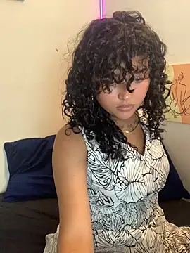 Snapshot of ladulcemary_ chatting on May 3, 2026, 11:11 pm ladulcemary online show from May 3, 2026, 11:11 pm