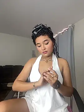 Snapshot of ladulcemary_ chatting on May 13, 2026, 8:06 pm ladulcemary online show from May 13, 2026, 8:06 pm