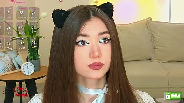 oliviaah  online show from April 3, 2026, 3:10 pm