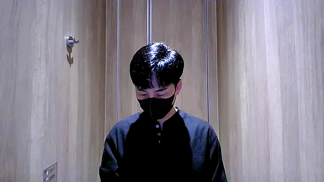 Snapshot of kimze7 chatting on March 13, 2026, 6:31 am kimze7 online show from March 13, 2026, 6:31 am