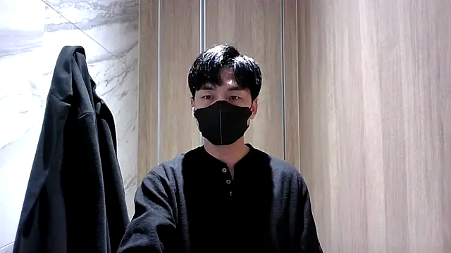 Snapshot of kimze7 chatting on March 23, 2026, 6:17 am kimze7 online show from March 23, 2026, 6:17 am