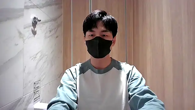 Snapshot of kimze7 chatting on March 24, 2026, 6:07 am kimze7 online show from March 24, 2026, 6:07 am