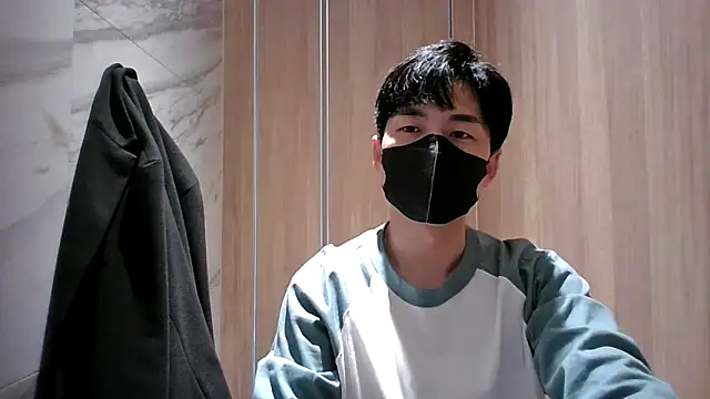 Snapshot of kimze7 chatting on March 26, 2026, 2:39 am kimze7 online show from March 26, 2026, 2:39 am