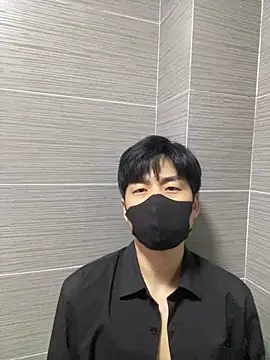 Snapshot of kimze7 chatting on April 5, 2026, 2:47 pm kimze7 online show from April 5, 2026, 2:47 pm