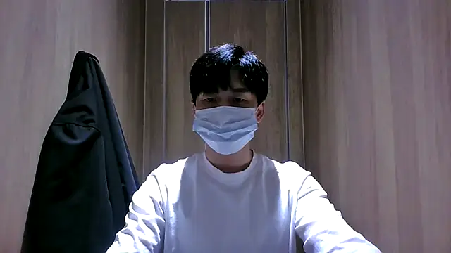 Snapshot of kimze7 chatting on April 8, 2026, 8:14 am kimze7 online show from April 8, 2026, 8:14 am