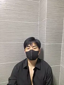 Snapshot of kimze7 chatting on April 11, 2026, 1:37 pm kimze7 online show from April 11, 2026, 1:37 pm