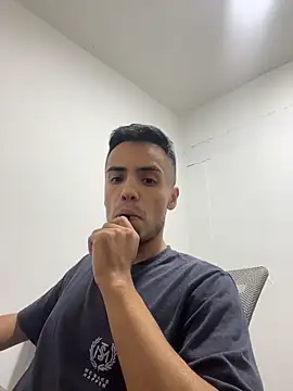 Snapshot of Macky_bms chatting on February 22, 2026, 12:34 am Macky bms online show from February 22, 2026, 12:34 am