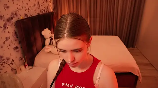 Snapshot of ChloeSpark chatting on May 22, 2026, 8:03 pm ChloeSpark online show from May 22, 2026, 8:03 pm