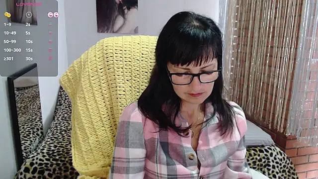 Eila Morigan online show from July 23, 2026, 7:17 am