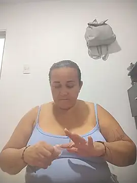 Snapshot of Nini_Love_ chatting on May 21, 2026, 5:03 am Nini Love online show from May 21, 2026, 5:03 am