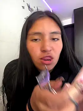 Snapshot of Agatta-X chatting on December 18, 2025, 2:45 pm Agatta-X online show from December 18, 2025, 2:45 pm