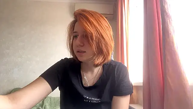 Julie mayers  online show from December 15, 2025, 9:13 am