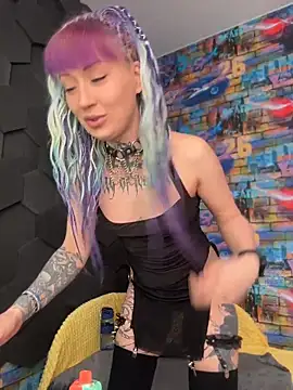 Snapshot of Tattoo__Moon chatting on April 30, 2026, 10:47 pm Tattoo Moon online show from April 30, 2026, 10:47 pm