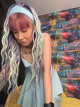 Snapshot of Tattoo__Moon chatting on May 8, 2026, 10:59 pm Tattoo Moon online show from May 8, 2026, 10:59 pm