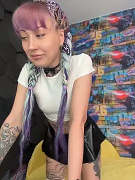 Snapshot of Tattoo__Moon chatting on May 18, 2026, 12:51 am Tattoo Moon online show from May 18, 2026, 12:51 am