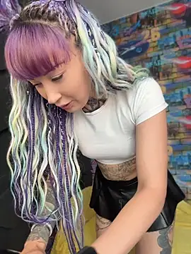 Snapshot of Tattoo__Moon chatting on May 28, 2026, 1:25 am Tattoo Moon online show from May 28, 2026, 1:25 am