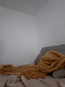 Bellaa25 online show from March 25, 2026, 7:47 am