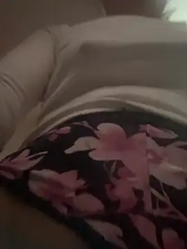 Bellaa25 online show from March 28, 2026, 11:59 pm