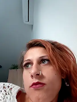 Snapshot of Bellaa25 chatting on April 28, 2026, 4:23 pm Bellaa25 online show from April 28, 2026, 4:23 pm